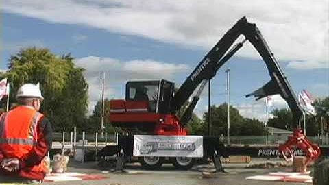 Prentice Grand National Loader Championship - Video 1 of 11