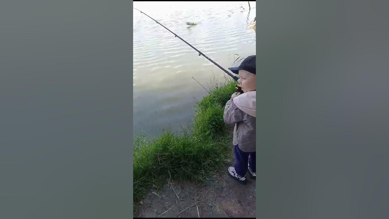 Рыбалка дед и внук - YouTube