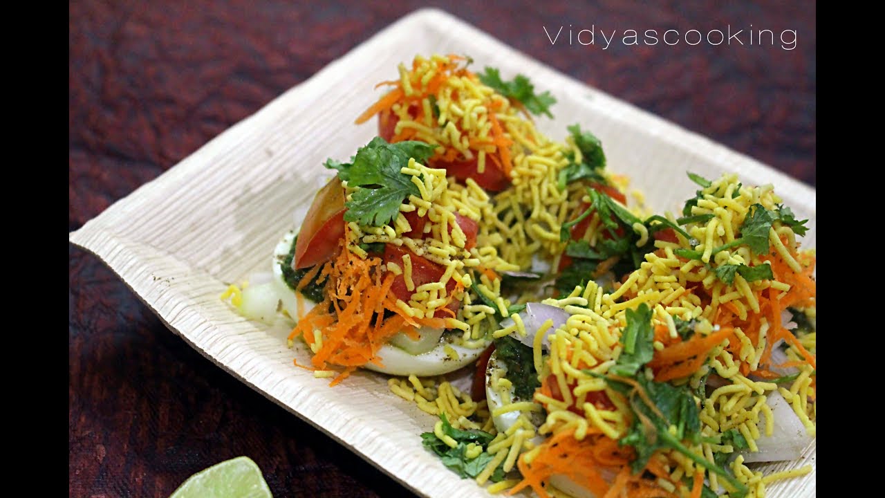 Boiled egg chaat
