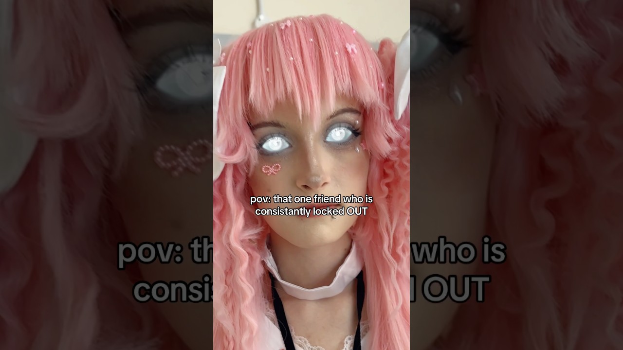 sorry lynx... #megacon #madokami #madokamagica #madokacosplay