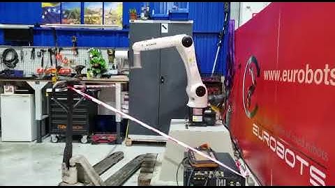 KUKA Kr10 R1100 Fivve Krc4 under test