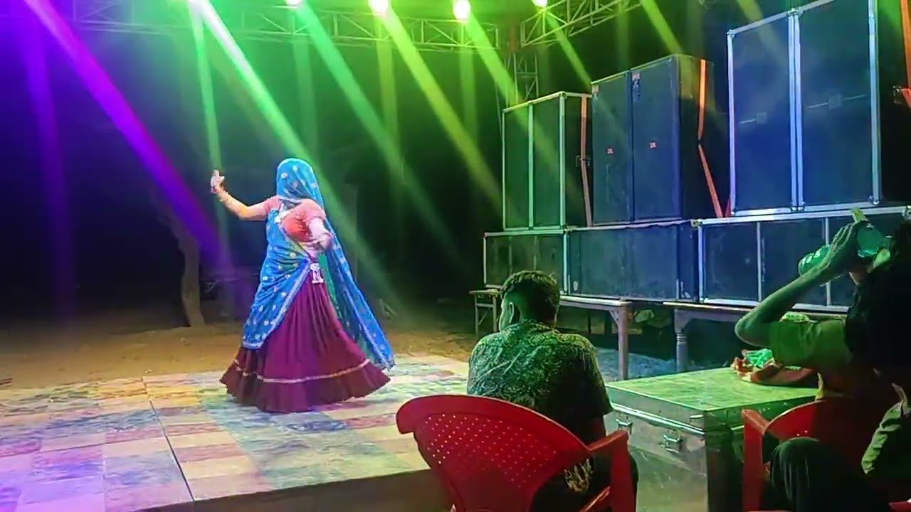 🍔खा खा जयपुर का समोसा जीभ चटोकड़ी होगी🤣 // Meenawati Dance Video// #kavita_meena_dance