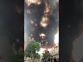 Репетиция судного дня в Китае 🇨🇳 горит грузовик с силиконовым маслом в результате аварии 😱