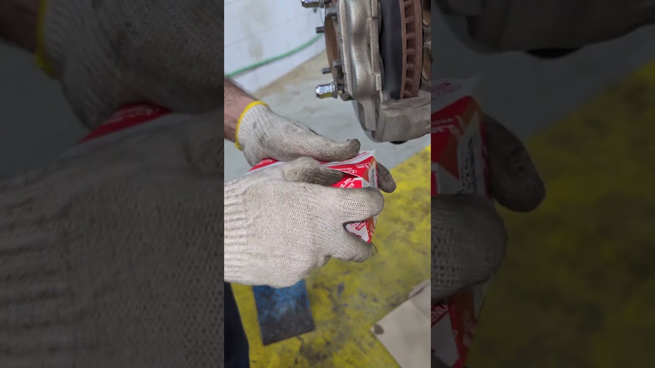 Toyota land cruiser Prado front brake noise fixed #automotive #carpart #garage #mechanic #trick