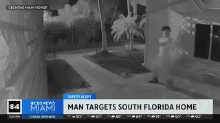 Police are looking for man caught on camera attempting to forcefully make his way into a Venetian Is