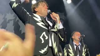 The Hives - Smoke &amp; Mirrors (At The Belasco,  Los Angeles, California) Nov 15th, 2023