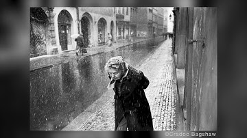 Porto Photo Fest:  Portfolio review with Cradoc Bagshaw