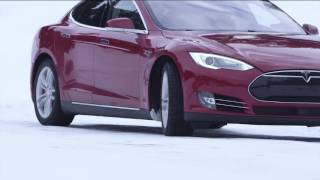 Electric awd makes snow driving fun for these swiss model s owners.
thanks david oreiro and tesla club schweiz the video!