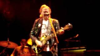 Cinnamon Girl - Neil Young (Live at Madison Square Garden) chords