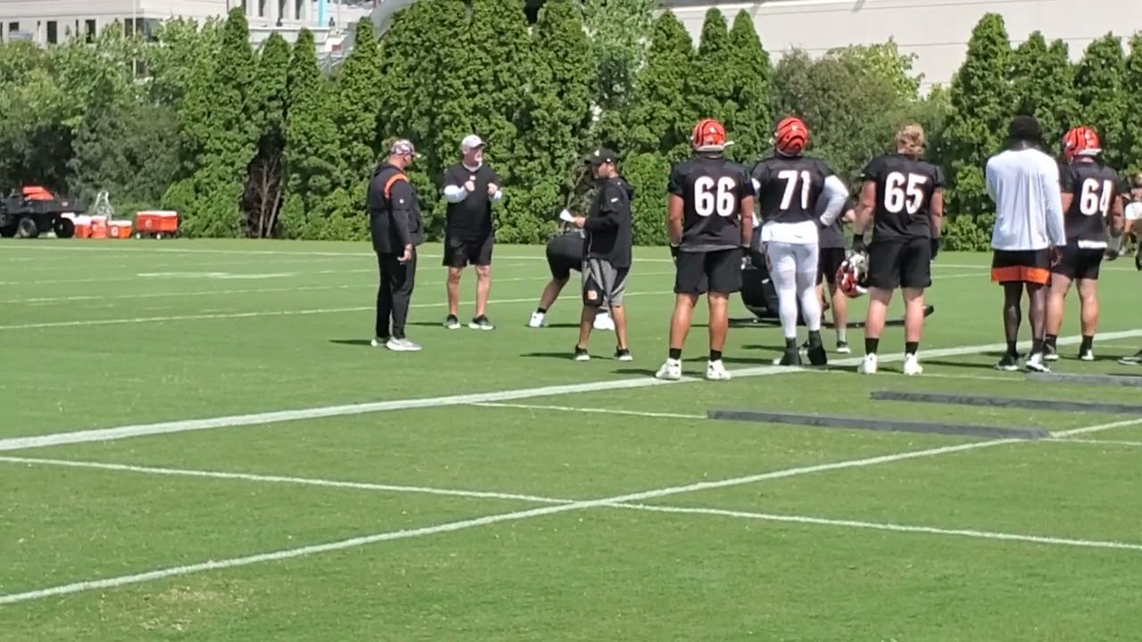 Frank Pollack directs Max Scharping (74) and Bengals offensive line in