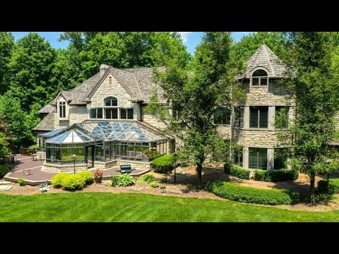 219 Crabapple Ln, Valparaiso, IN home video tour