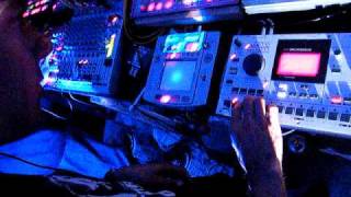 Syntax Terror live @ Mealstrom / DVS soundsystem leiden 07'10 (2/3)