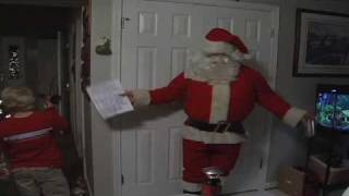Christmas Eve '09 Santa Sings "The 12 days of Chreestmaas"