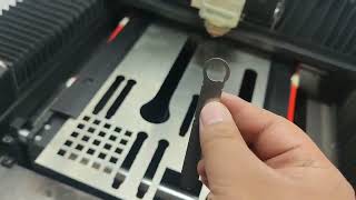 Portable fiber laser cutter cut small pieces with high accuracy