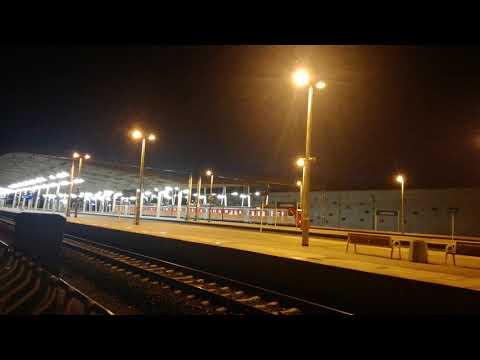 4 wieczorne pociągi + samolot na stacji Łódź Widzew.