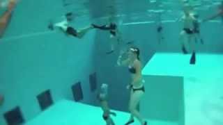 Самый глубокий бассейн в мире  Nemo 33(, 2012-04-03T23:30:51.000Z)