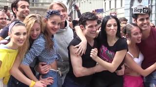 Flash mob di Bolle sulle note di 'Fame': Piazza della Scala diventa un teatro all'aperto