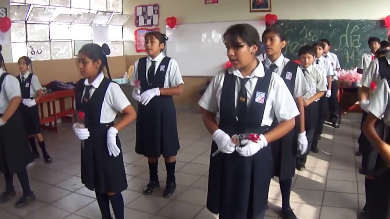 POESÍA CORAL Si tienes una Madre todavia 1ro C I E Javier Heraud 2012 2