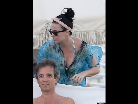 Katy Perry NipSlip in Blue Kaftan at Miami Beach