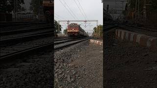 17618 - Nanded Mumbai Tapovan Express with ICF Coaches hauled by WAP4 #shortsviral #indianrailways