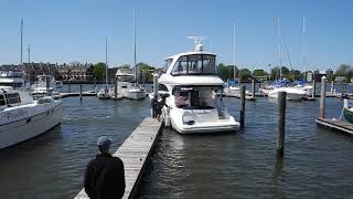 Windy docking, tough manuvers