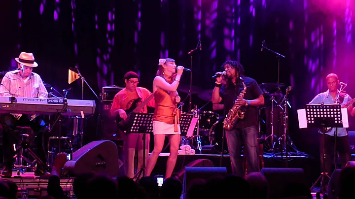 Scott Mayo+Katie Hampton: Never Gonna Let You Go