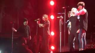 Right Now - One Direction en Chile 01.05.2014