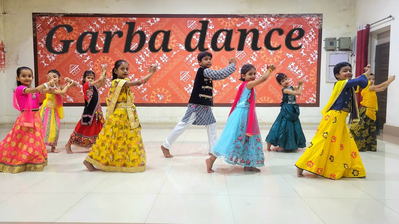 Garba by kids | Garba mashup | Dussehra dance | Navratri dance | #dance ...