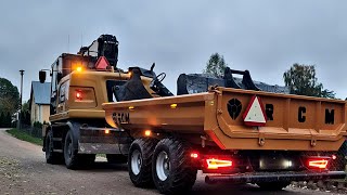 Cat M317F tiltrotator Engcon | zakładanie rur na zjazdach