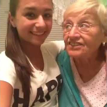 Muhammad Alimka   best vine HD Video (nenek berfoto marah-marah)