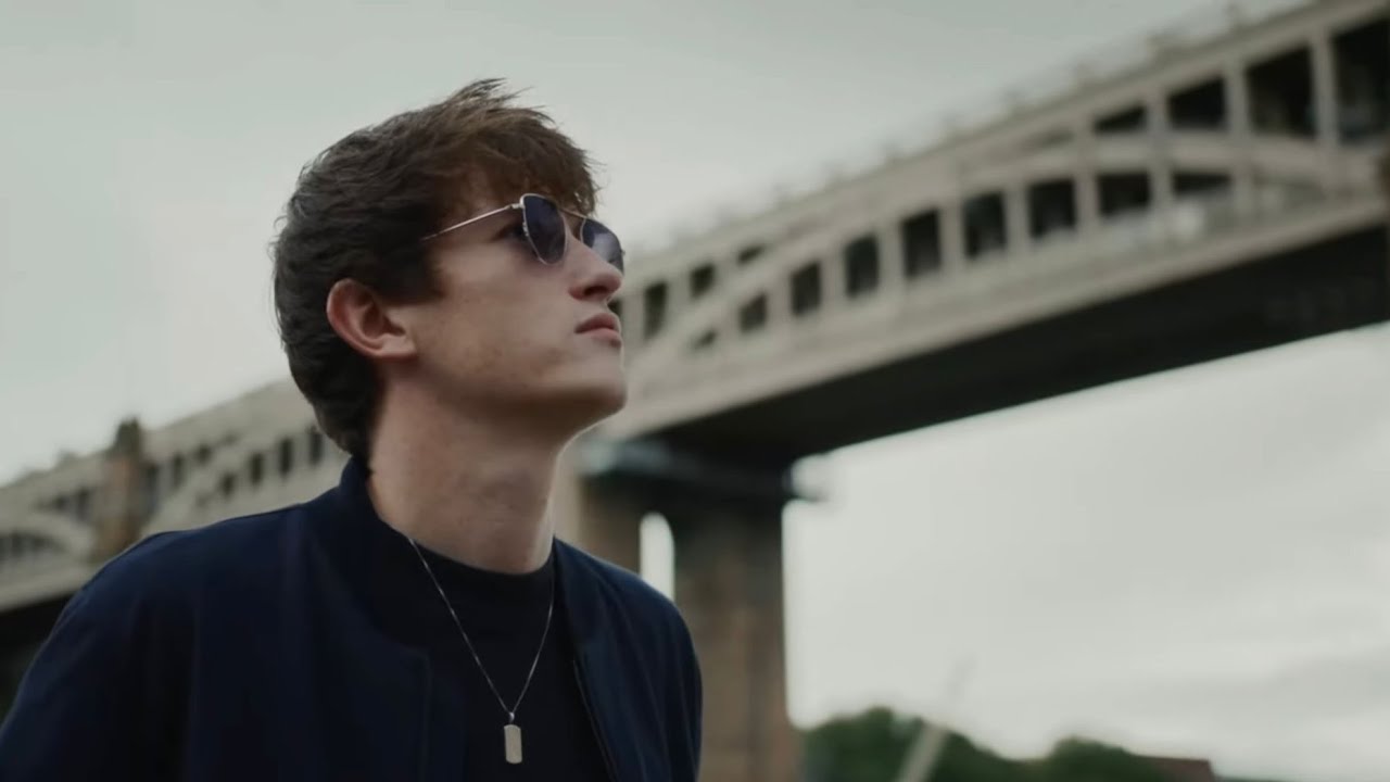 Andrew Cushin - Waiting For The Rain (Official Video) video thumbnail