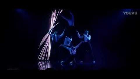 Dynamic space video interactive show - Go