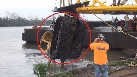 Heavy Equipment Fail Win Bulldozer Operator Gone Wrong Sinking In Deep Mud