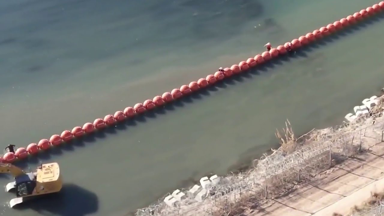 Gov. Abbott expanding buoy barriers in Rio Grande - YouTube