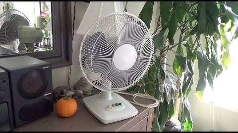 Midea 12" Oscillating Table/Desk Fan