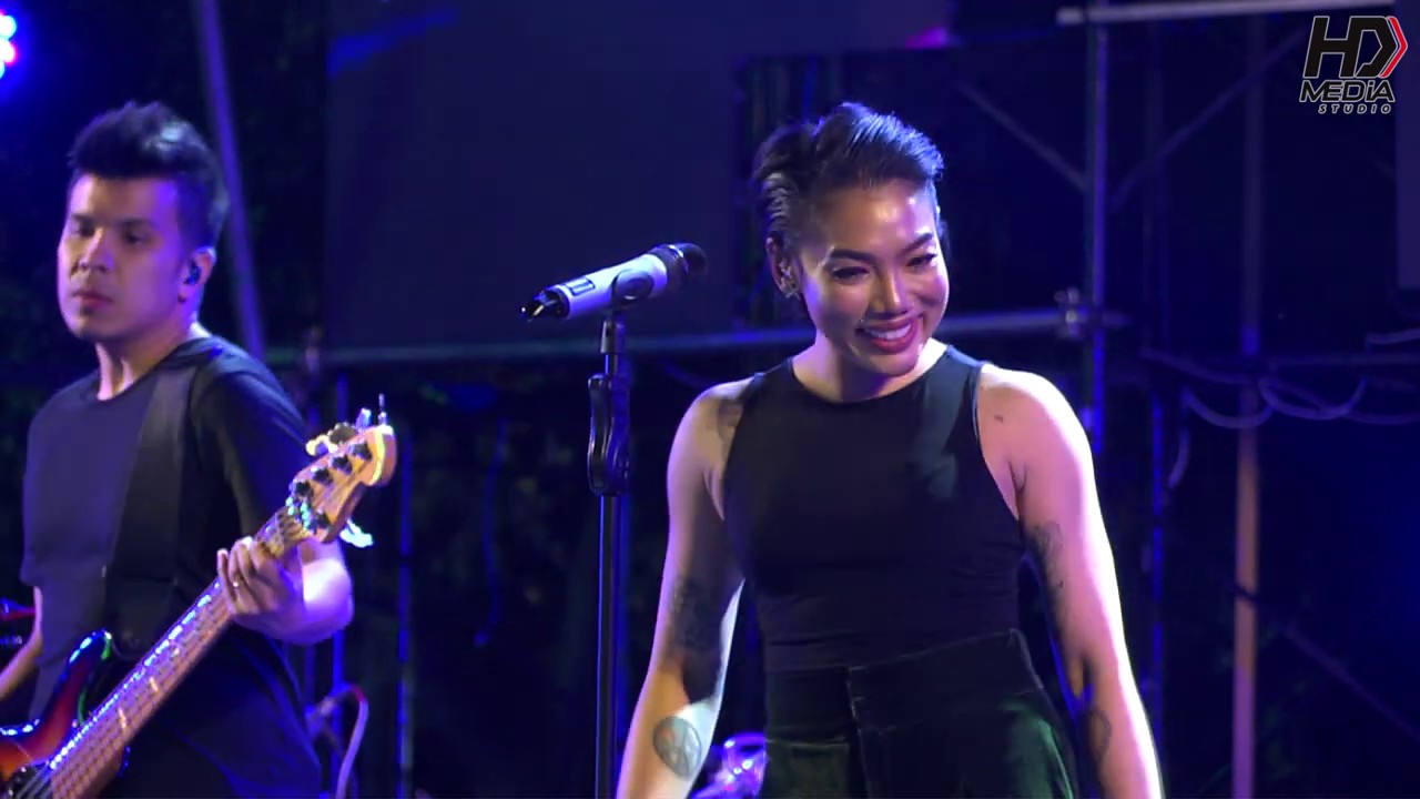 น้ำเต็มเเก้ว-ดา เอ็นโดรฟิน ( FOOD FUN FRIENDS ) ณ ลานประเสริฐแลนด์ เชียงใหม่