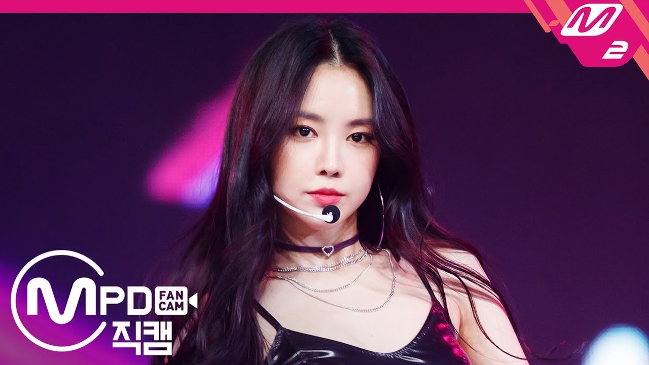 [MPD직캠] 에이핑크 나은 직캠 ‘%%’ (Apink SON NAEUN FanCam) | @MCOUNTDOWN_2019.1.17
