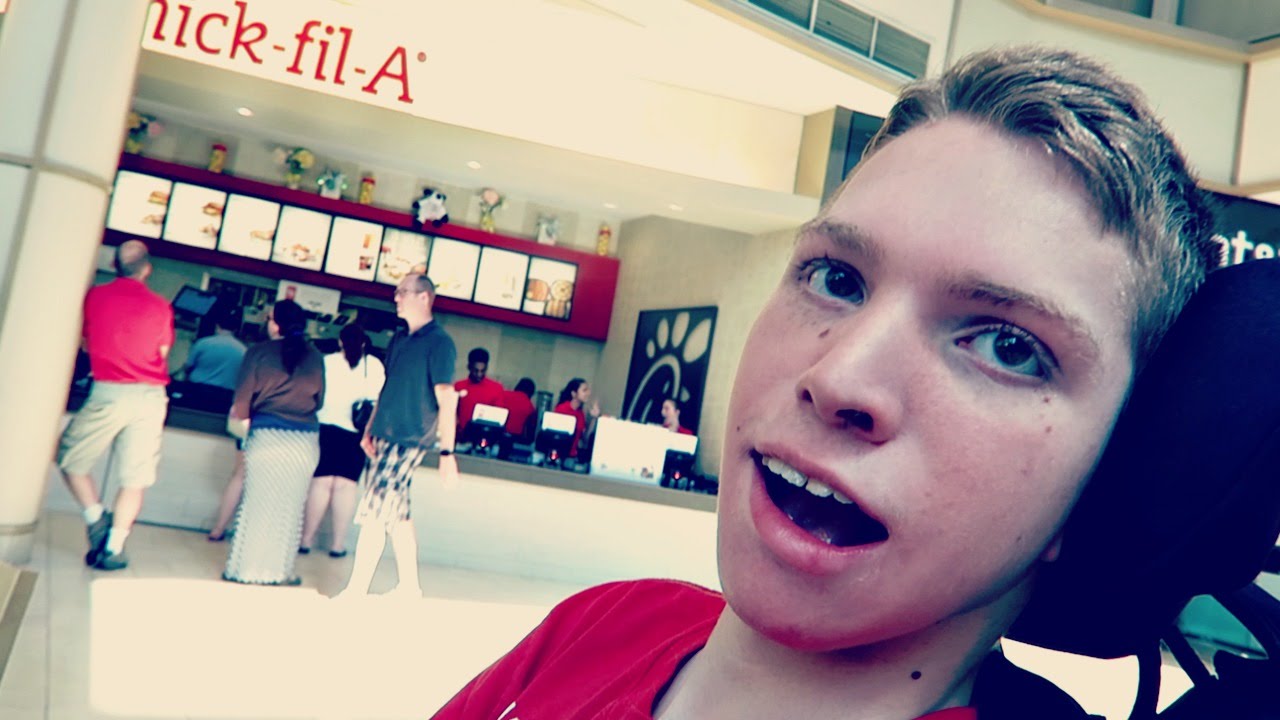 DANIEL SHOPS WITH THE GIRLS!