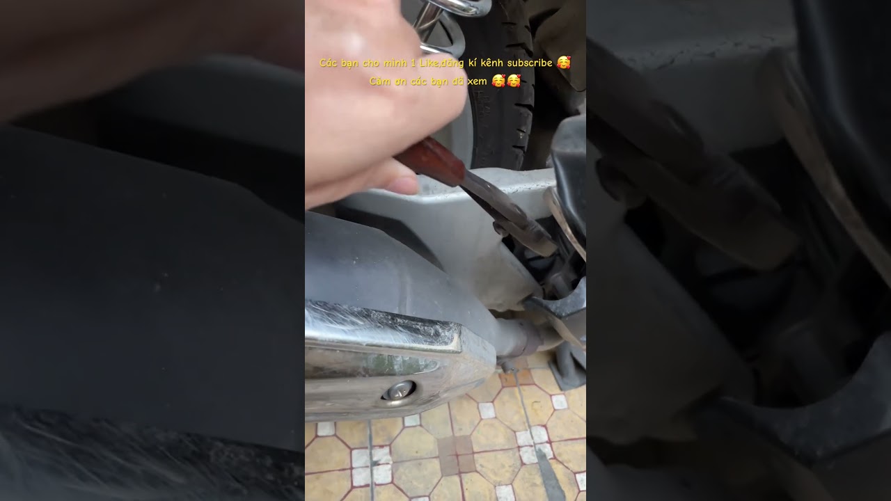 Hướng dẫn thay nhớt xe máy Nouvo Lx tại nhà 