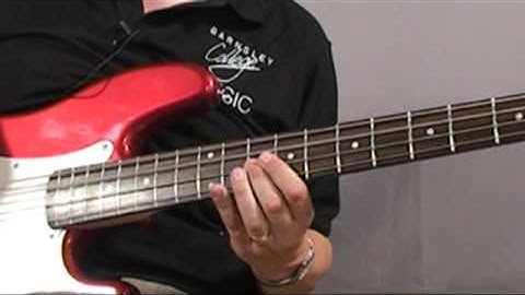 Bass Guitar technique C Minor Arpeggio Two Octaves with Nigel Chapman