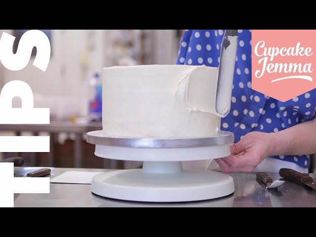 How To Do a Perfect Crumb Coat On Your Cake | Cupcake Jemma Tips