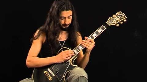 Arpeggio Guitar Lick in B Minor With Tapping and String Skipping - Guitar Lesson