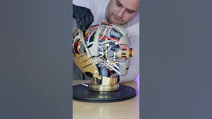 UNBOXING C-3PO HELMET #unboxing #c3po #starwars #droid #shorts #short