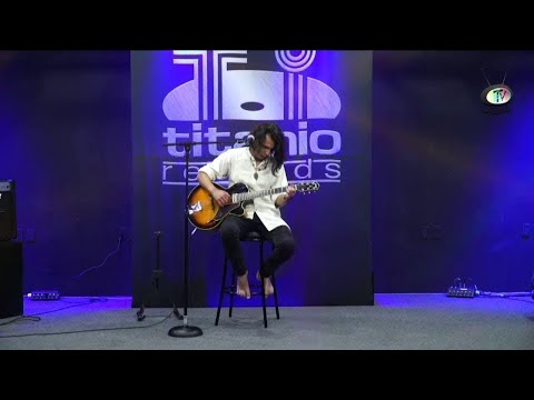 Por Amor a Mèxico presenta "Sinuhè García" interpretando Folk Alternativo en TitanioTV desde CDMX