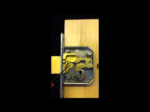 Video: Hvad er forskellen mellem deadlock og mortise lock?