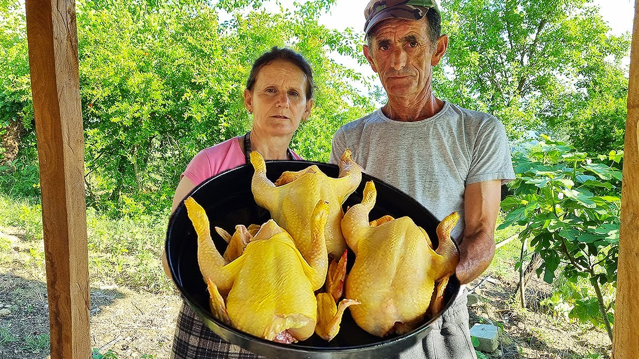 Roasted Chicken Recipe Ideas to Make For a Party Entertaining Recipe