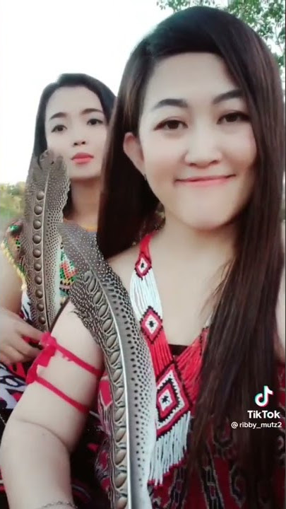 Gadis dayak tercantik
