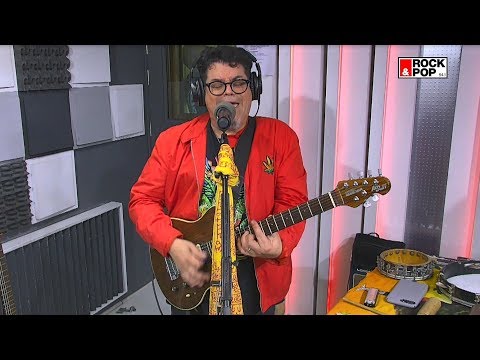 Joe Vasconcellos canta "Mágico" en Radionautas