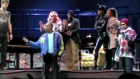 Happy New Year - Skylar Astin, Wayne Brady, Vaness...