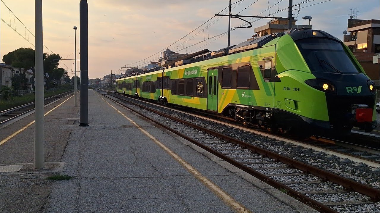 [4k]Treni d'autunno in Adriatica 